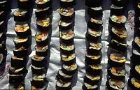 La preparation des Sushi exige l'utilisation de feuilles de Nori